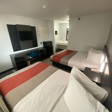 Motel 6-Windsor Locks, Ct - Hartford מראה חיצוני תמונה