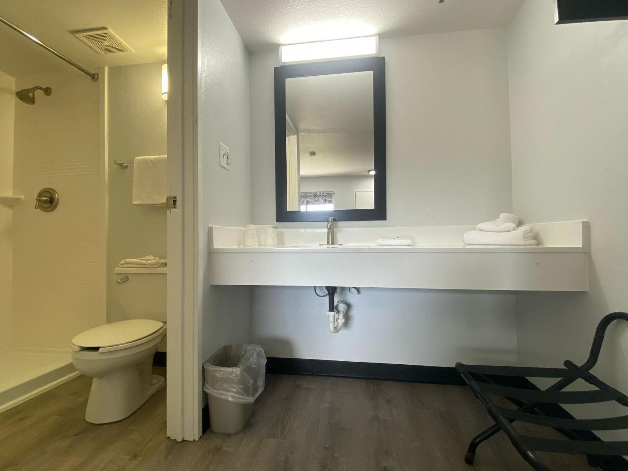 Motel 6-Windsor Locks, Ct - Hartford מראה חיצוני תמונה