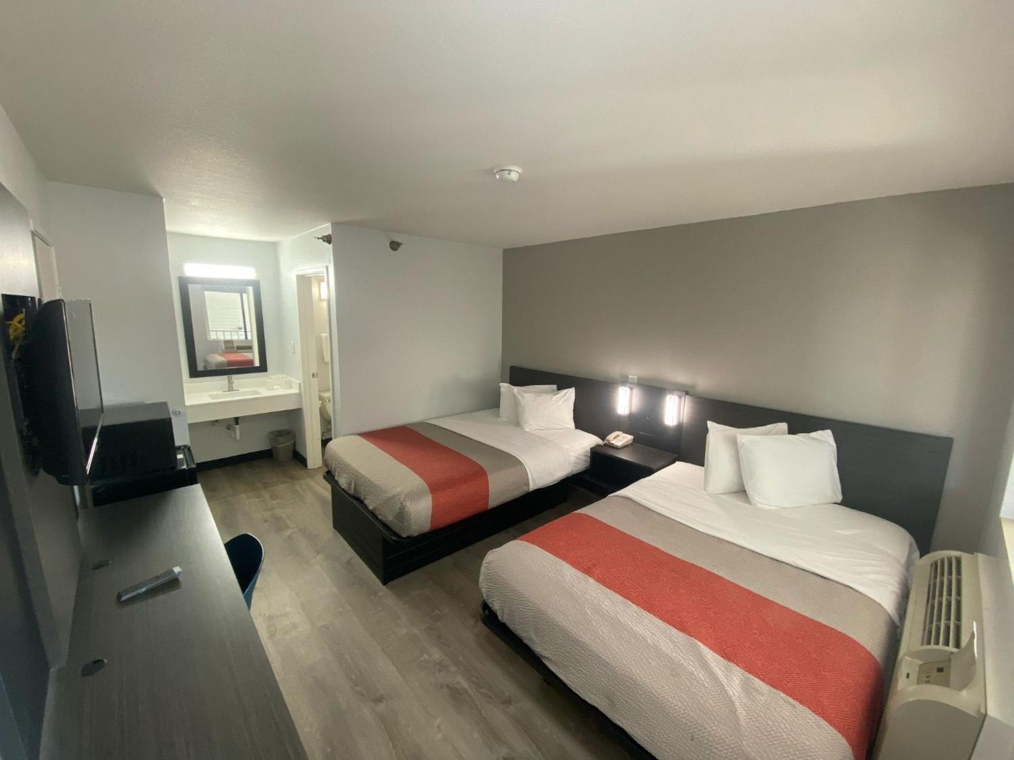 Motel 6-Windsor Locks, Ct - Hartford מראה חיצוני תמונה