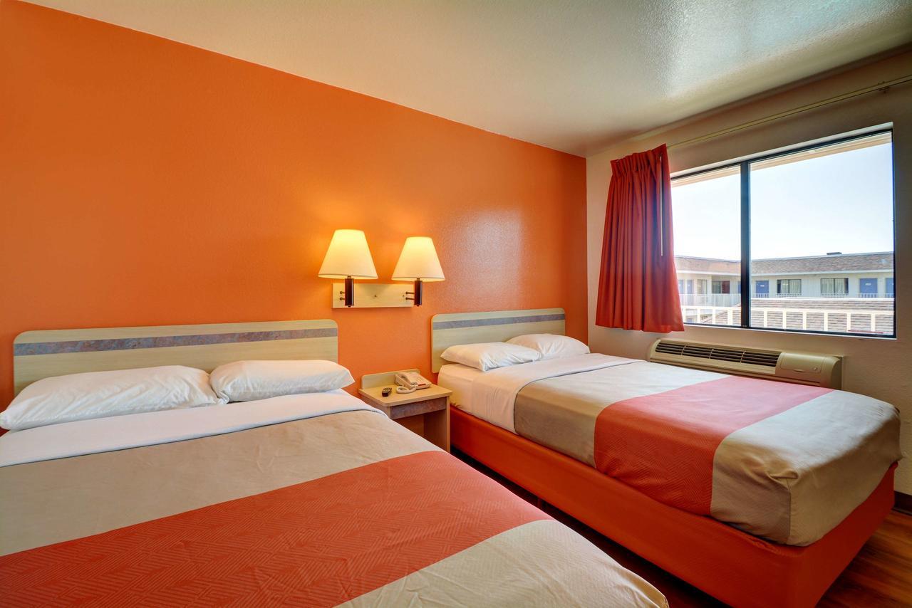 Motel 6-Windsor Locks, Ct - Hartford מראה חיצוני תמונה