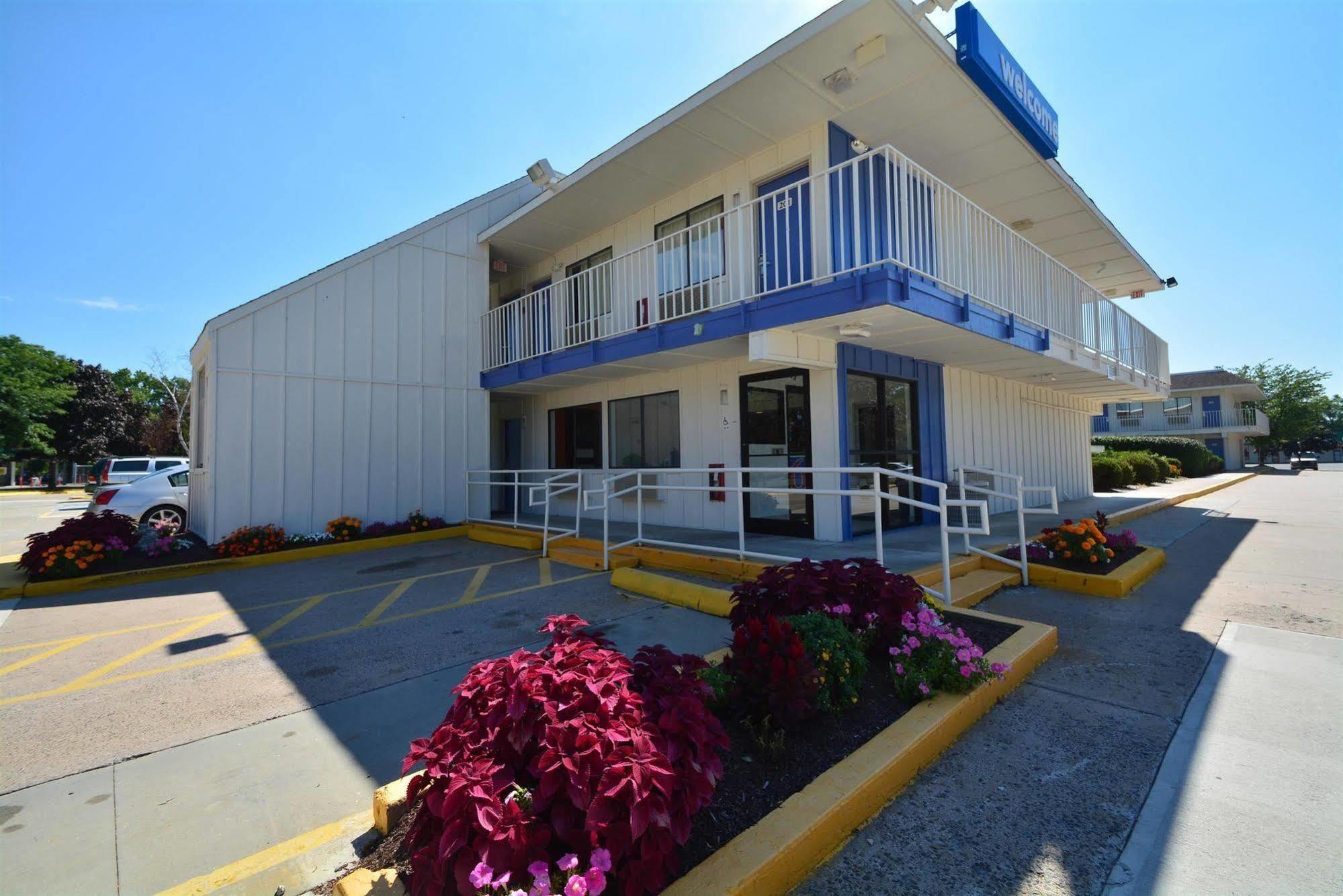 Motel 6-Windsor Locks, Ct - Hartford מראה חיצוני תמונה