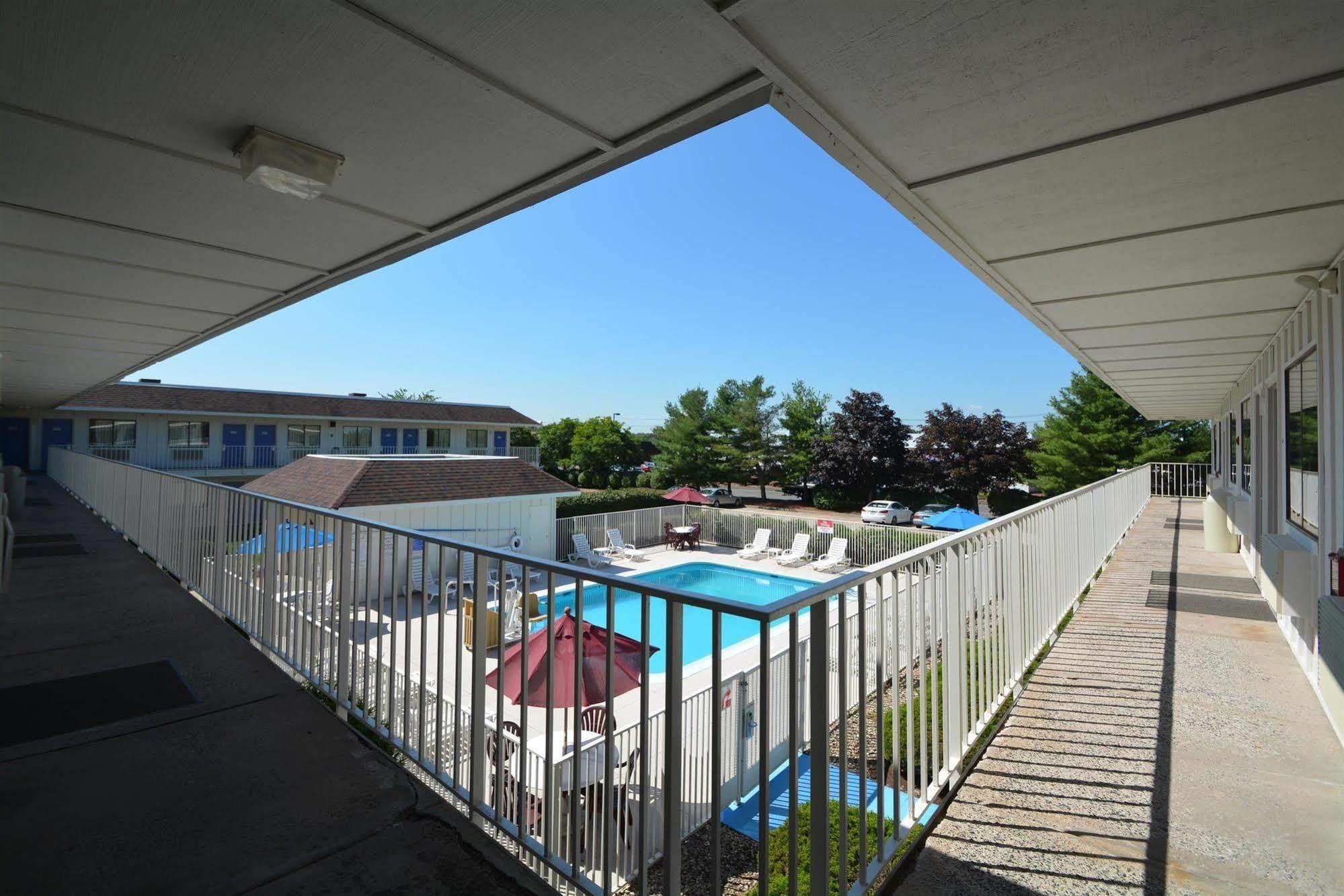 Motel 6-Windsor Locks, Ct - Hartford מראה חיצוני תמונה