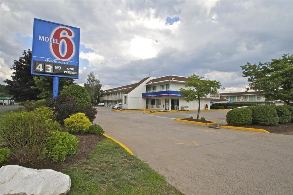Motel 6-Windsor Locks, Ct - Hartford מראה חיצוני תמונה
