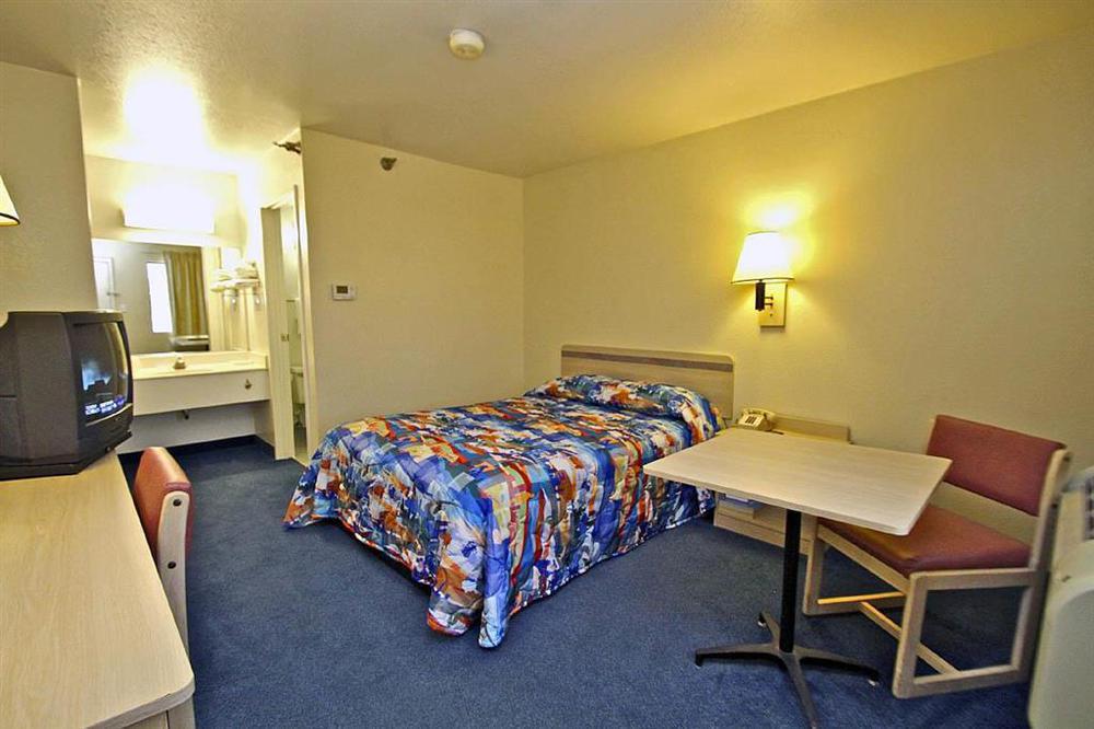 Motel 6-Windsor Locks, Ct - Hartford חדר תמונה